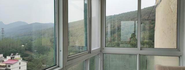 2023阳台装修神操作：封一半留一半，初看懵懂，入住后惊叹太聪明！