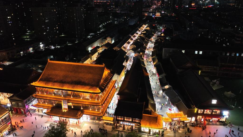 塞上老街烟火气：呼和浩特文旅新地标，千年古街焕发青春活力